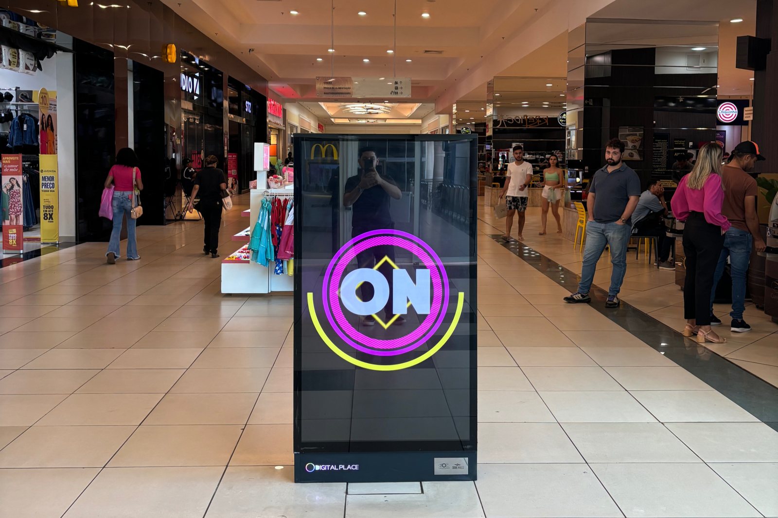 Painel de LED da Digital Place no Capim Dourado Shopping em Palmas